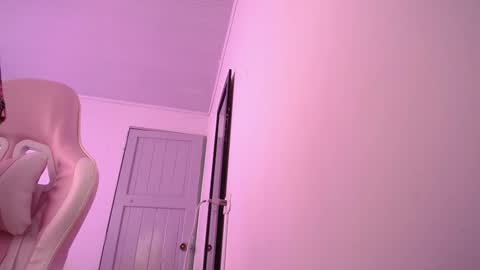 Snapshot of isa_emeralds chatting on 02.06.26 Isabella online show from 02.06.26