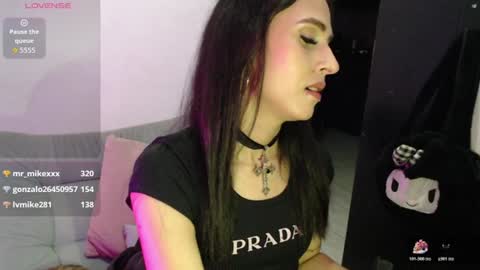 Isabella Hall online show from 07.11.26