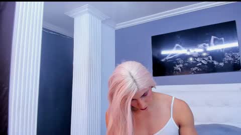 Snapshot of isa_lancaster chatting on 02.16.25 Isa Lancaster online show from 02.16.25