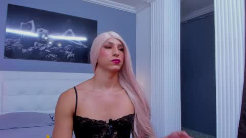 Snapshot of isa_lancaster chatting on 02.24.25 Isa Lancaster online show from 02.24.25