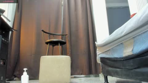 Snapshot of isa_lancaster chatting on 03.09.25 Isa Lancaster online show from 03.09.25