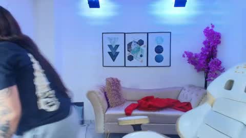 Snapshot of isa_reel chatting on 05.24.26 ISA online show from 05.24.26
