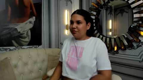 Snapshot of isa_sexy4u chatting on 10.21.25 ISA online show from 10.21.25