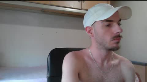 Snapshot of isaac99c chatting on 05.09.26 Isaac99c online show from 05.09.26