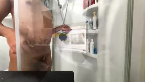 Snapshot of isaac_akamu chatting on 03.05.26 isaac_akamu online show from 03.05.26