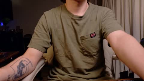 Snapshot of isaac_sheffield chatting on 05.16.26 isaac online show from 05.16.26
