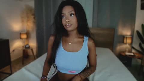 Snapshot of isaacoleman chatting on 02.11.26 Isaa Coleman online show from 02.11.26