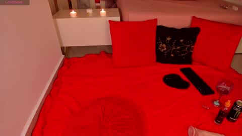 Isabel online show from 03.09.25