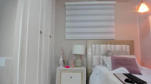 isabela__x online show from 03.09.26