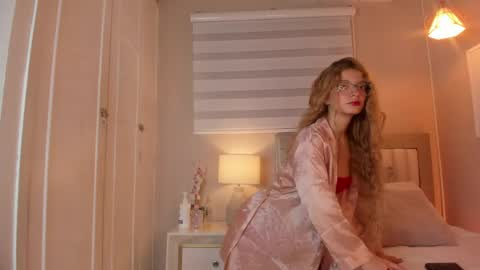 isabela__x online show from 05.05.26