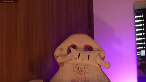 Snapshot of isabela_antonia_ chatting on 07.18.26 online show from 07.18.26