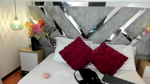 Mommy Isa online show from 08.05.26