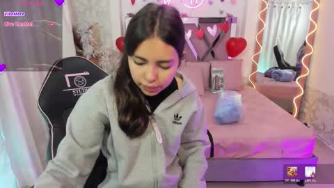 Snapshot of isabela_tay chatting on 02.25.26 ISABELA online show from 02.25.26