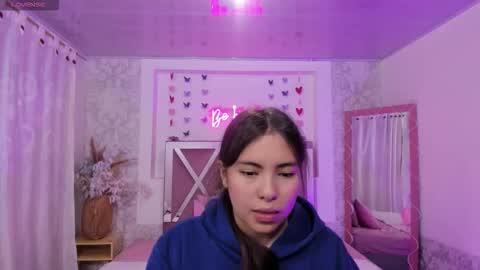 Snapshot of isabela_tay chatting on 03.12.26 ISABELA online show from 03.12.26