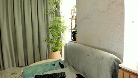 isabelastefano online show from 04.23.26