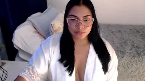 isabelateran online show from 03.17.26