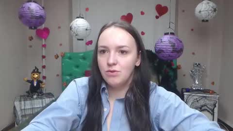 Snapshot of isabelblackberry chatting on 11.03.25 IsabelBlackberry online show from 11.03.25