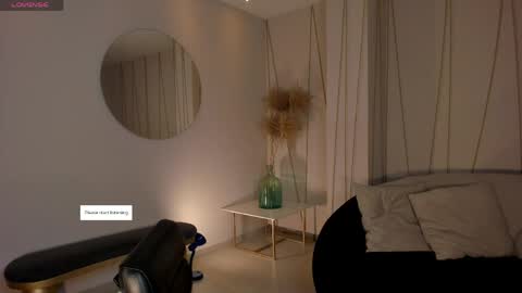 Isabel Bornner online show from 05.24.26