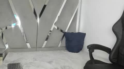 Snapshot of isabelht chatting on 02.03.26 isabelht online show from 02.03.26