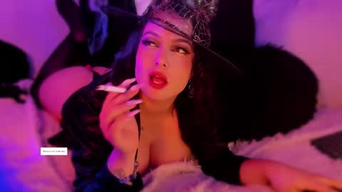 Snapshot of isabelitha chatting on 10.16.25 isabella online show from 10.16.25