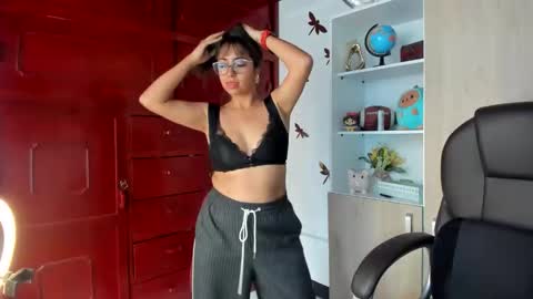 Isabella22 1 online show from 05.05.26