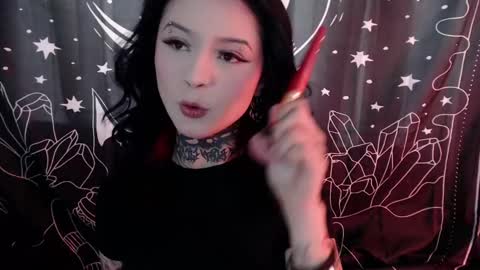 Snapshot of isabella__dark chatting on 01.06.25    online show from 01.06.25
