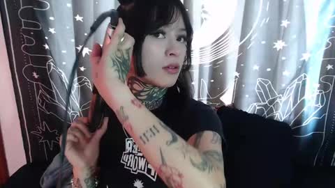 Snapshot of isabella__dark chatting on 01.14.25    online show from 01.14.25
