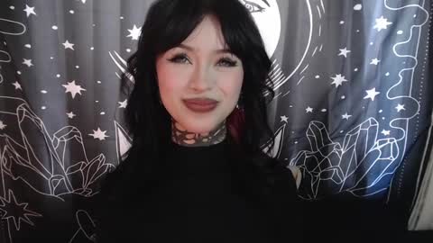 Snapshot of isabella__dark chatting on 01.21.25    online show from 01.21.25