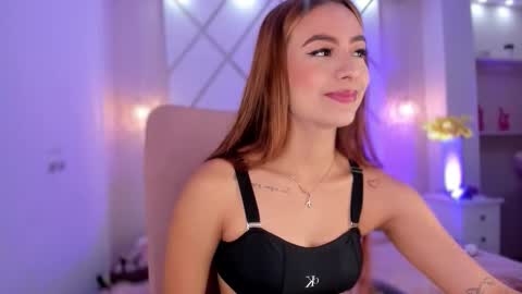 Snapshot of isabella__shine chatting on 02.05.26 Isa online show from 02.05.26