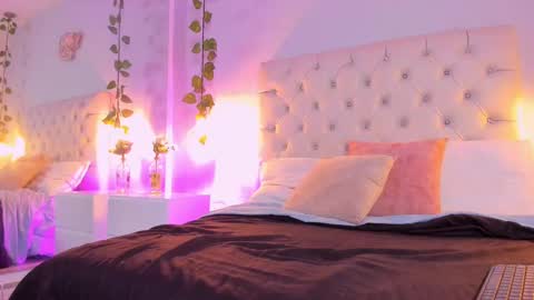   online show from 02.09.25