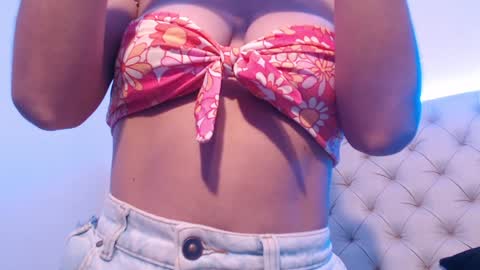 Snapshot of isabella_jazz chatting on 01.07.25 isabella_jazz online show from 01.07.25