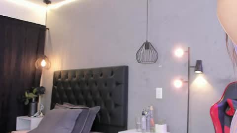 Snapshot of isabella_nowa chatting on 04.13.26 Isabella Nowa online show from 04.13.26
