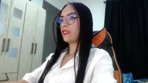 isabella_piercee online show from 05.19.26