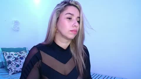 isabellaa_smith03 online show from 07.19.26