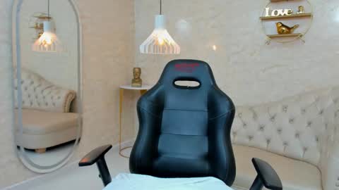 Snapshot of isabellaavelvet chatting on 02.18.26 Isabella Velvet online show from 02.18.26