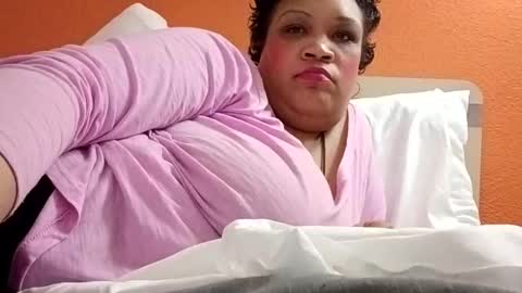 Snapshot of isabellacloverlove chatting on 02.13.26 Isabella online show from 02.13.26