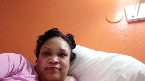 Snapshot of isabellacloverlove chatting on 02.15.26 Isabella online show from 02.15.26