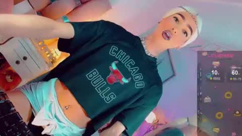 isabellagirs online show from 06.12.26