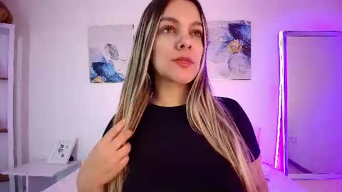 Isabella  online show from 06.19.26