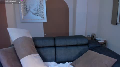 Snapshot of isabellahill1 chatting on 12.14.24 Isa Hill online show from 12.14.24