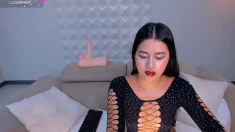 Snapshot of isabellahill1 chatting on 12.17.24 Isa Hill online show from 12.17.24