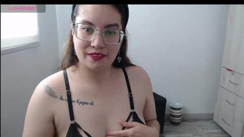 Snapshot of isabellahunter2 chatting on 05.25.26 isabellahunter2 online show from 05.25.26