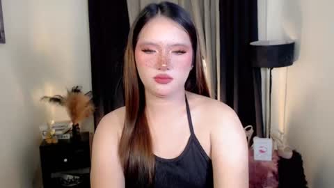 Snapshot of isabellaleights chatting on 07.17.26 isabel online show from 07.17.26