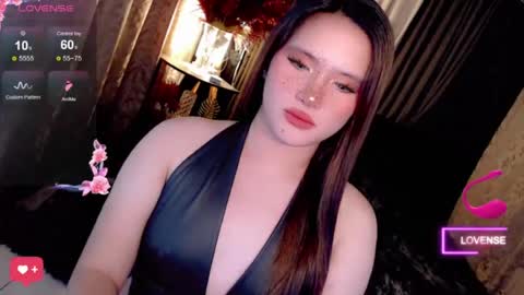Snapshot of isabellaleights chatting on 07.23.26 isabel online show from 07.23.26