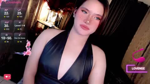 Snapshot of isabellaleights chatting on 07.26.26 isabel online show from 07.26.26