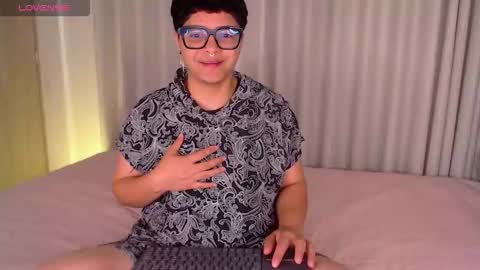 Snapshot of isabellamoutt chatting on 02.14.26 Isabella Mout online show from 02.14.26