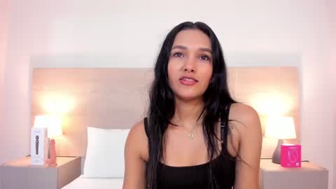 isabellathomass online show from 07.22.26