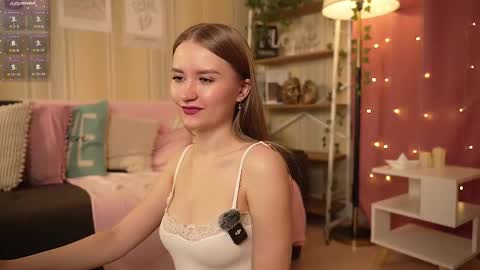 Bella online show from 10.06.25