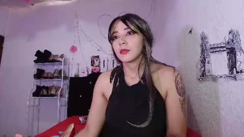 Snapshot of isabelle_sara chatting on 06.15.26 isabelle_sara online show from 06.15.26
