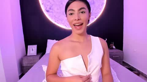 Snapshot of isabellefoxx chatting on 03.06.25 Isa online show from 03.06.25